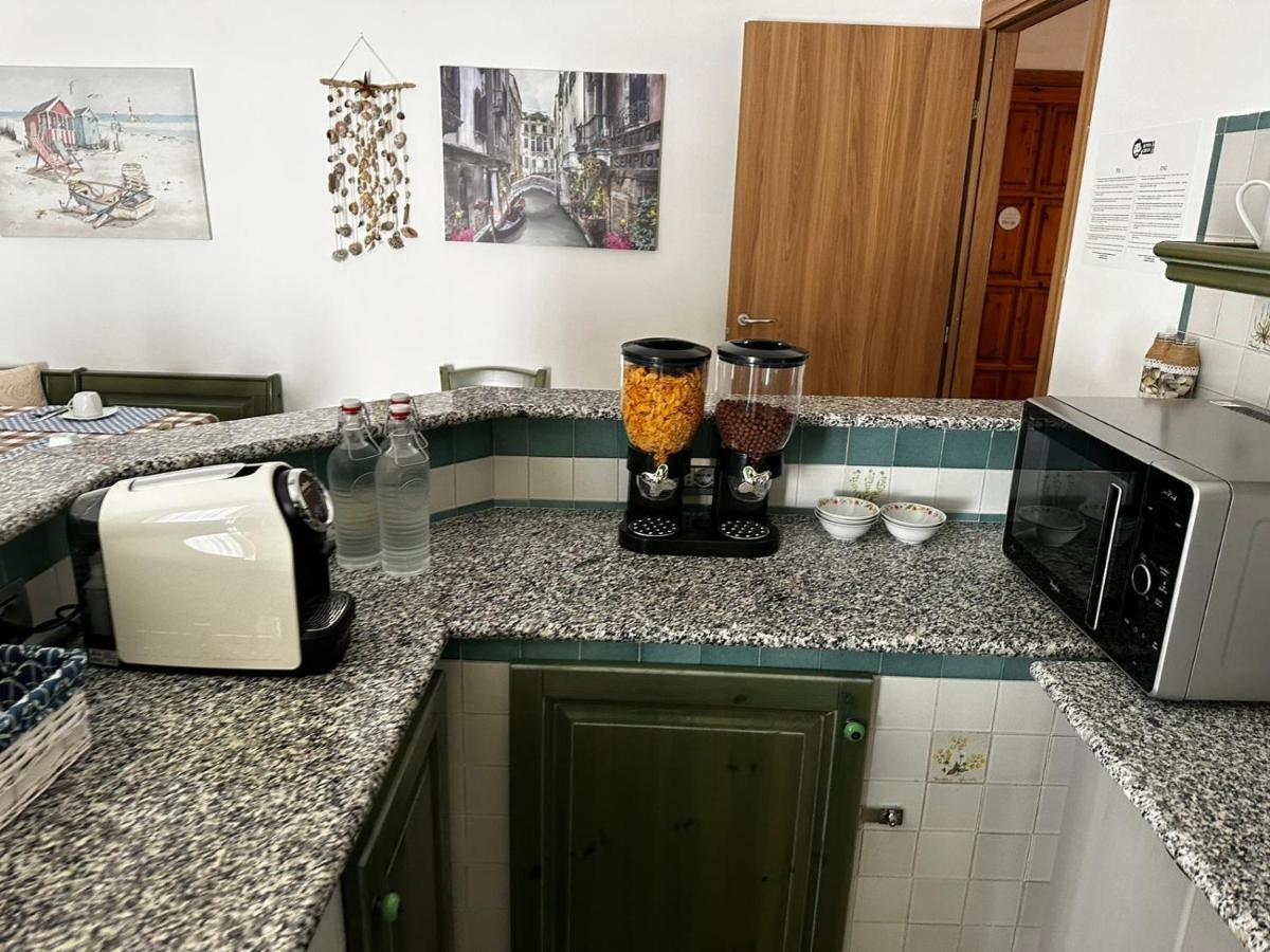 Beppo'S B&B カルボーニア エクステリア 写真